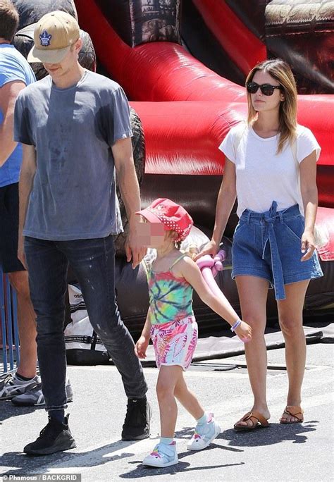 All About Rachel Bilson and Hayden Christensens Daughter。